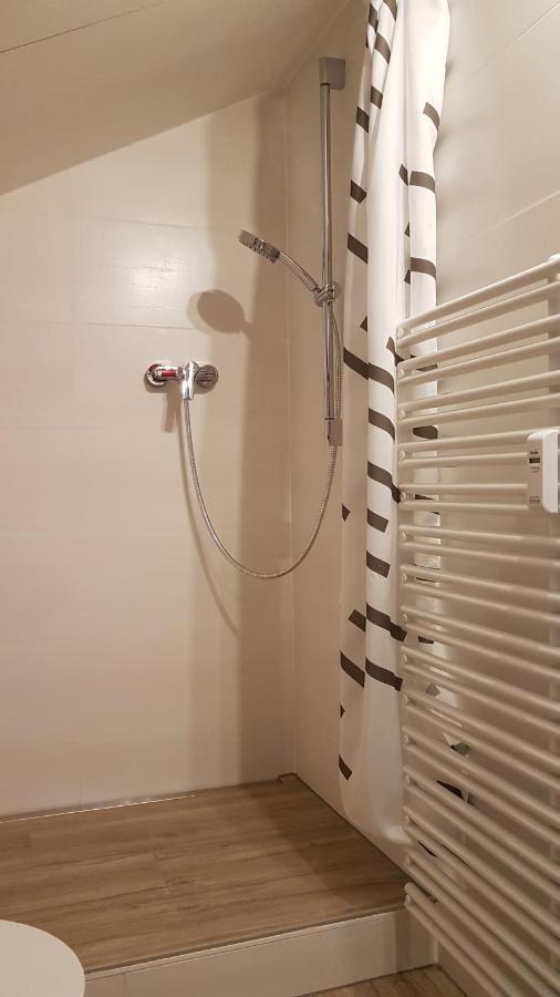 Kleine Gemuetliche Mansardenwohnung Im Suedosten Muenchens Assling Extérieur photo
